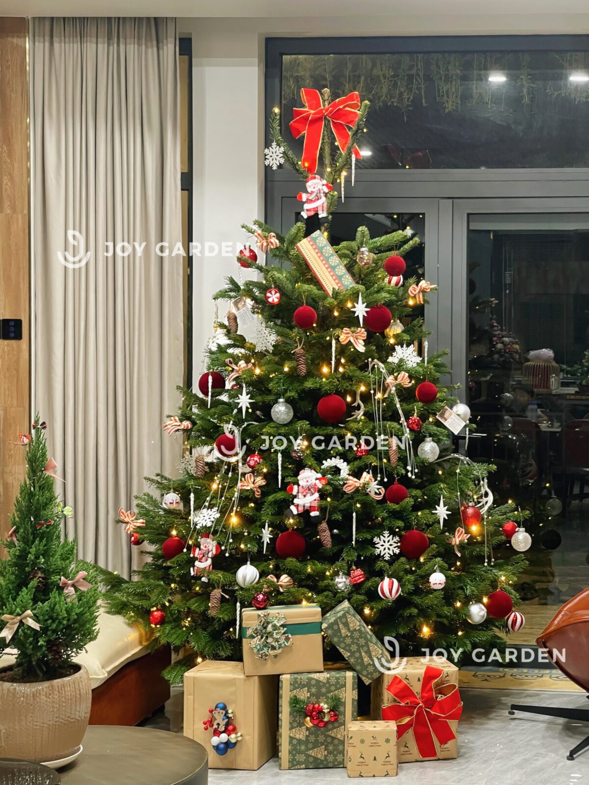 Trang trí thông đan mạch